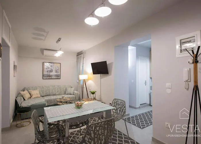 The Emerald City Central Apartment, 2-Bdrms