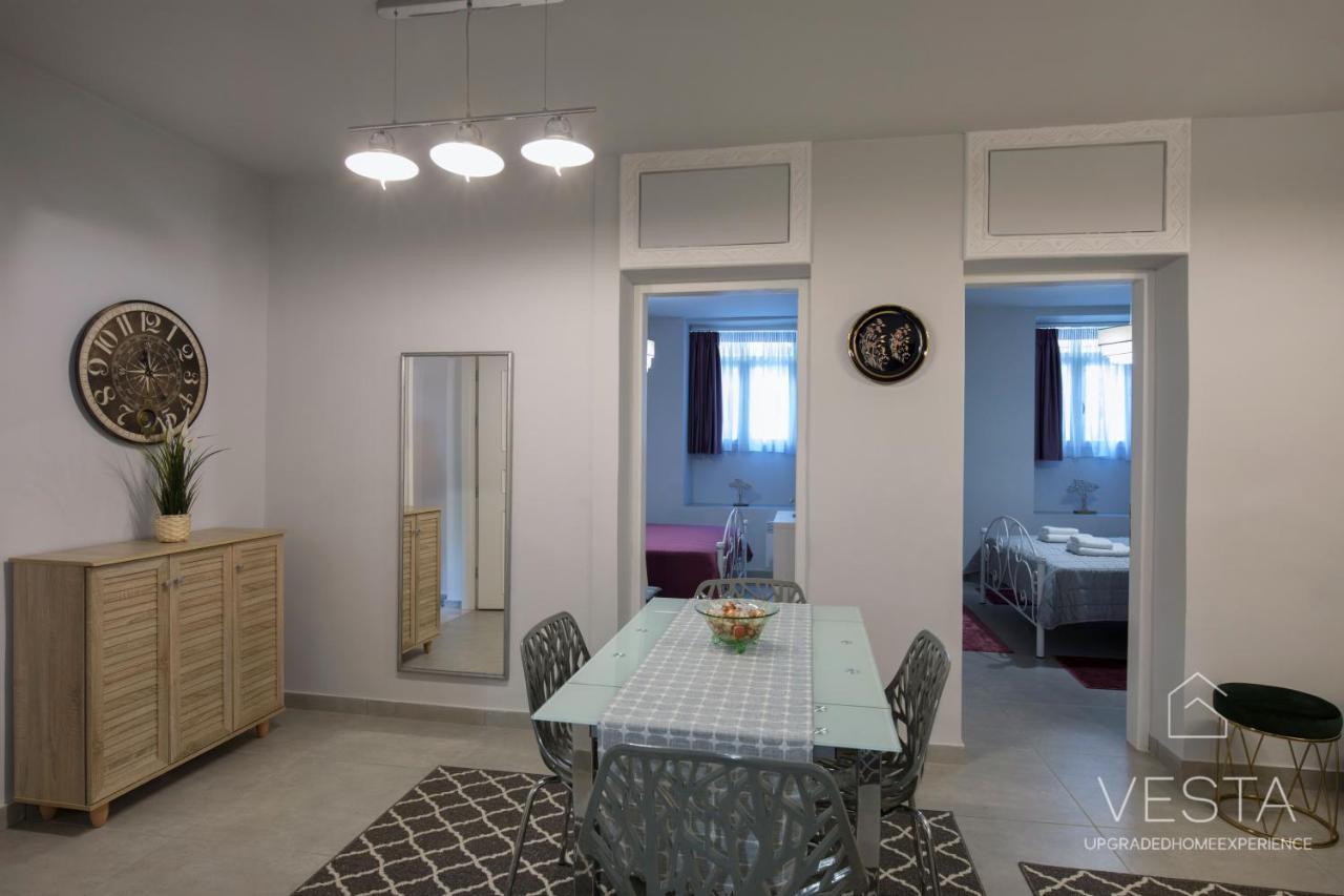 The Emerald City Central Apartment, 2-bdrms Apartment